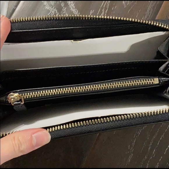 SOLD! Emporio Armani Steel/Black Large Zip Wallet - Picture 4 of 8